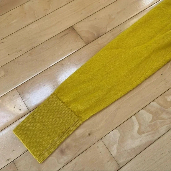 Halogen Womens Yellow 100% Merino Wool Button Front Cardigan Sweater Size S - Picture 4 of 10